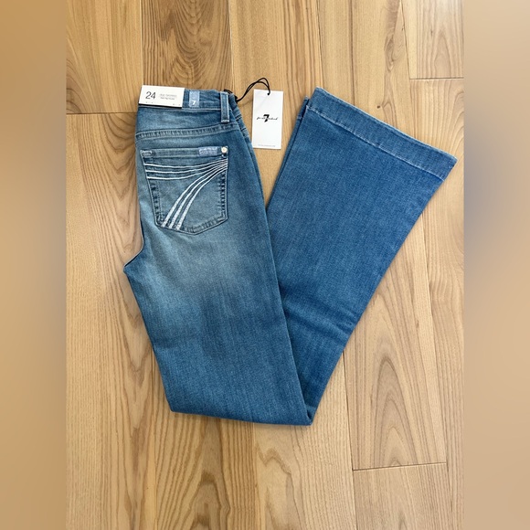 7 For All Mankind Tailorless Dojo Jeans Women's Flare Leg Trouser NWT Size 24 - Picture 2 of 4